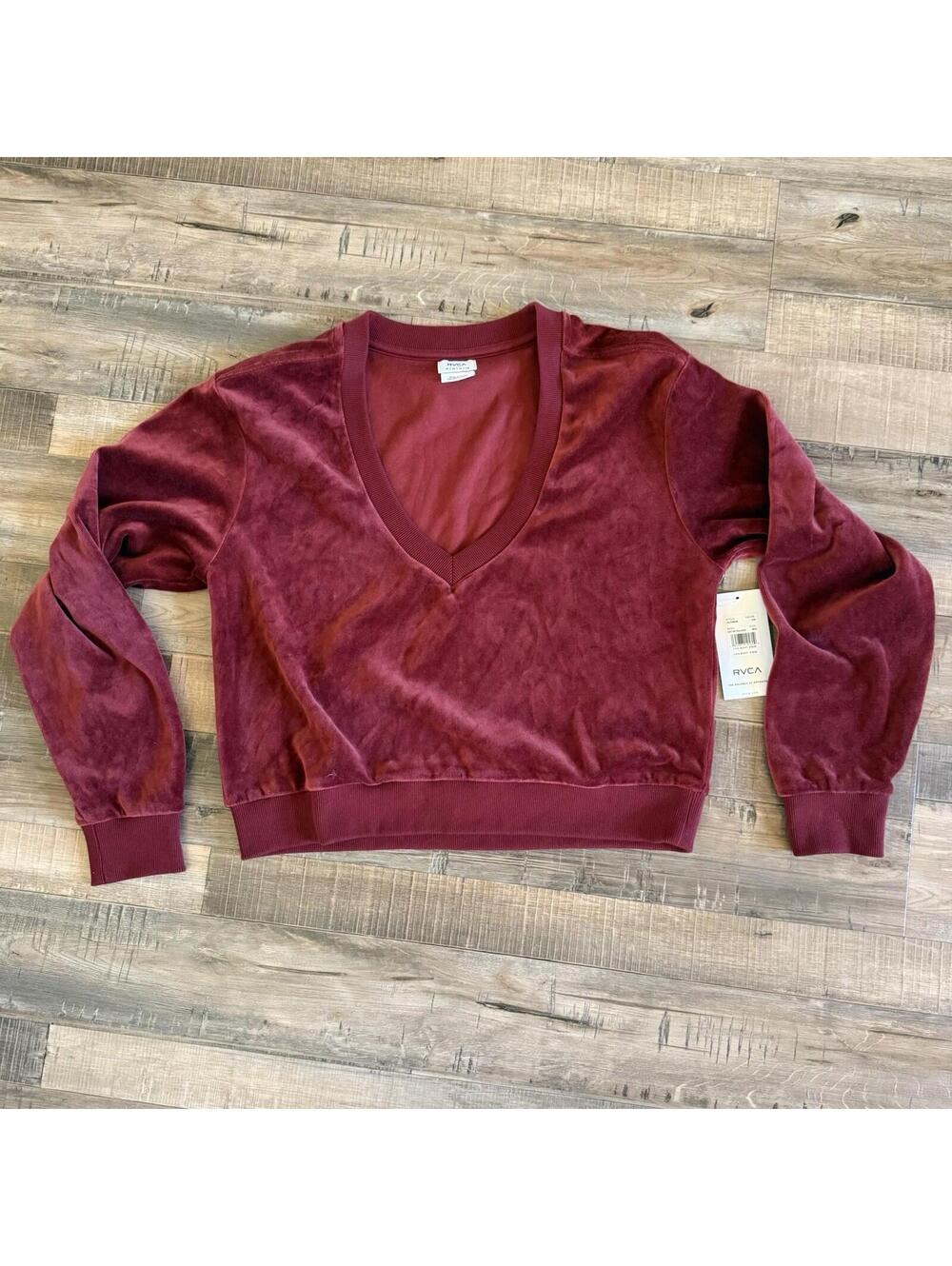 burgundy red RVCA Day Off velour pullover sweater V-neckline Sz M Soft
